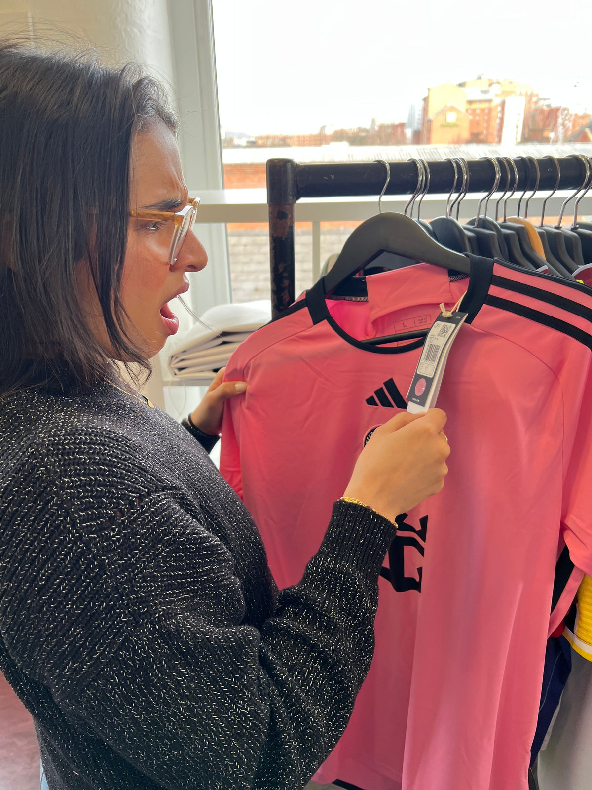 How to Spot a Fake Soccer Jersey (2026 Buyer's Guide)